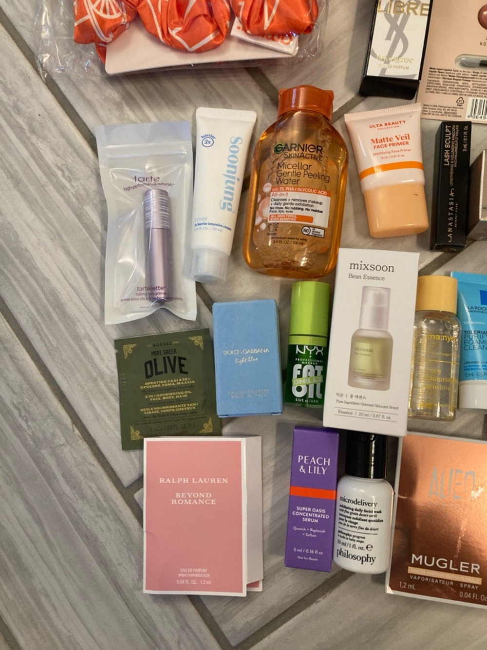 Beauty Sampler - Picture 5 of 5